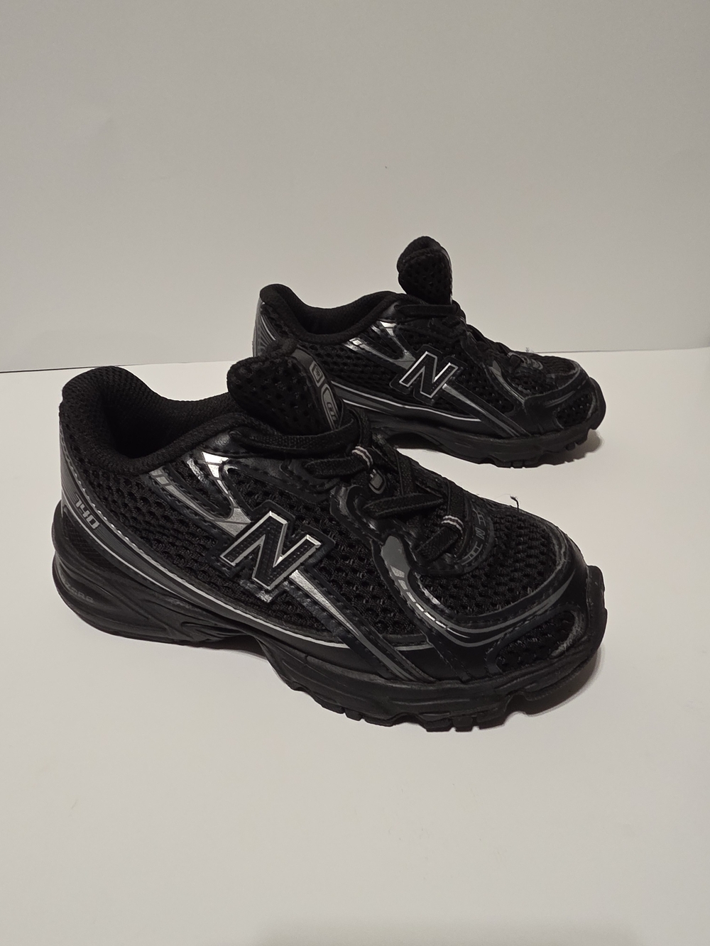 New Balance Kids Black Mesh & Synthetic Lace-Up Sneakers